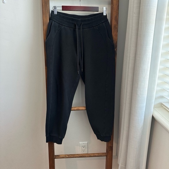 Lululemon Scuba HighRise Jogger 25 - Picture 6 of 11